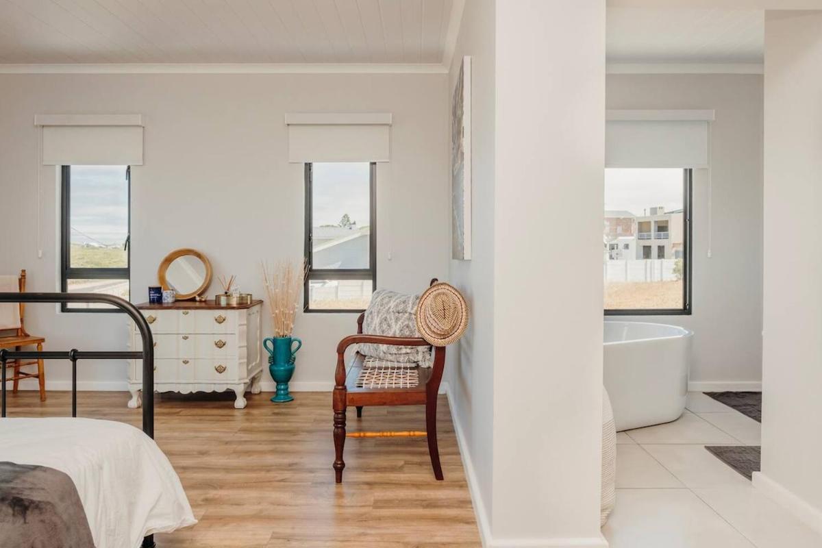 Ocean View 4-Bed Getaway On Перли-Бич Экстерьер фото